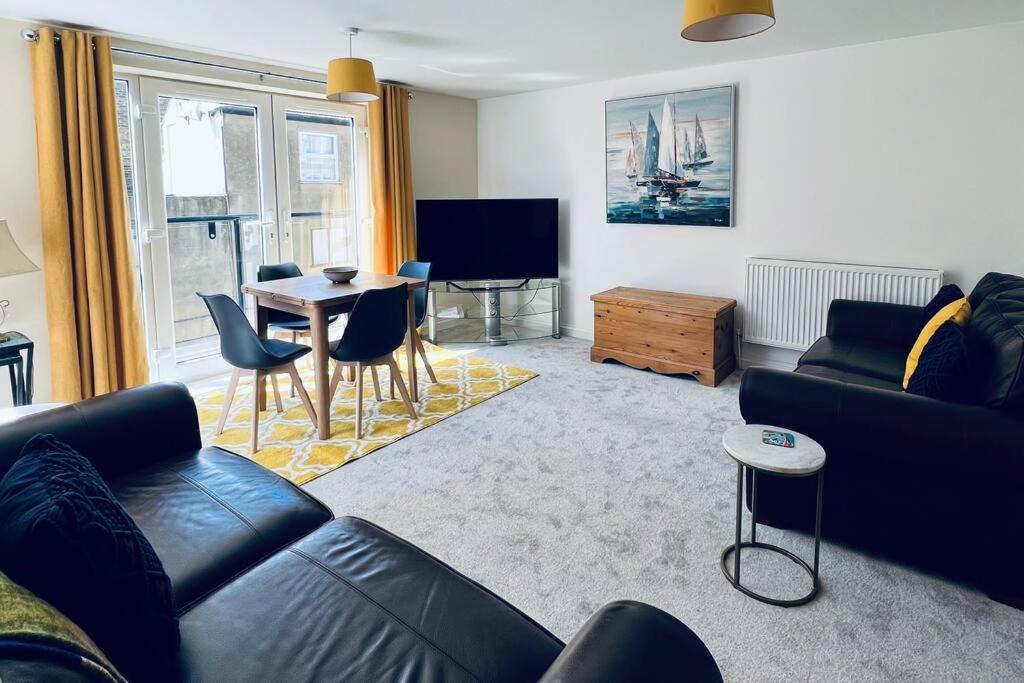 100 Steps To Broadstairs Beach - 2 Bedroom 3 Beds Exterior photo